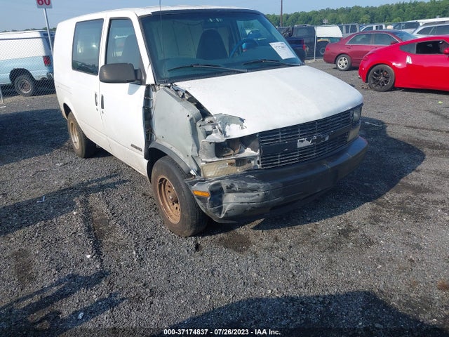 1999 CHEVROLET ASTRO CARGO VAN VIN: 1GCDM19W1XB119709