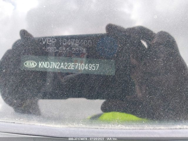KNDJN2A22E7104957 KIA Soul Base