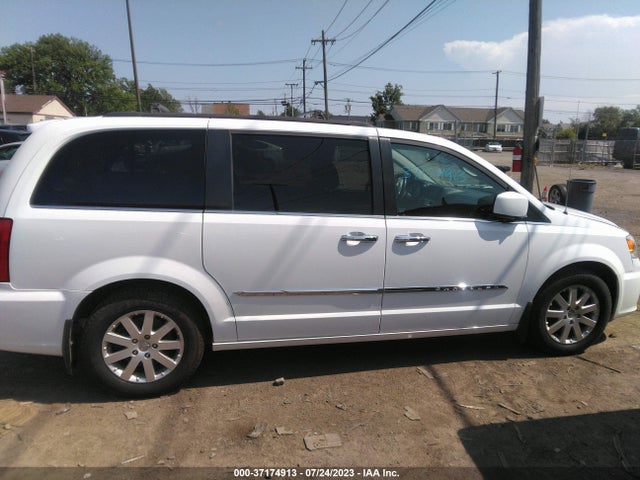 2C4RC1BG3GR138257 Chrysler Town & Country Touring