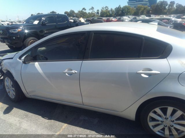 KNAFX4A6XG5541339 KIA FORTE LX