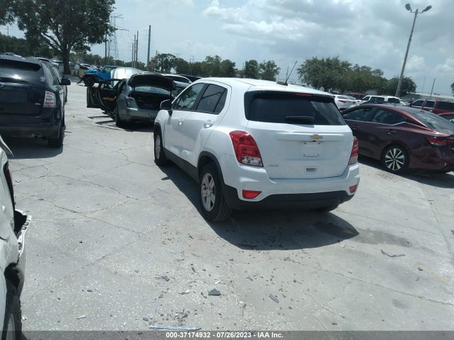Chevrolet TRAX LS 2020 KL7CJKSB8LB074146 Image 3