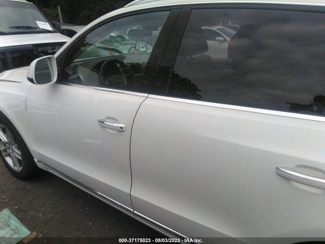 WA1LFAFP1FA019708 Audi Q5 Premium Plus