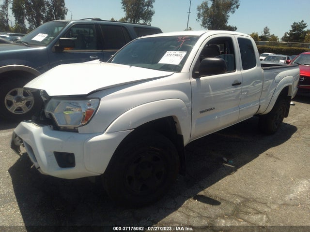 Toyota Tacoma Prerunner 2015 5TFTX4GN6FX050225 Image 2