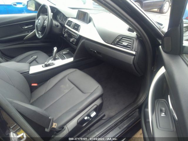 WBA8E1G5XGNT99859 BMW 3 Series 320i