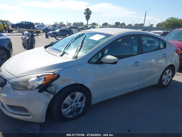 KIA FORTE LX 2015 KNAFK4A61F5399945 Image 6