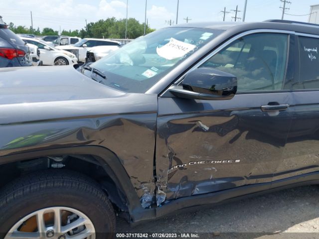 1C4RJKAG3P8807832 Jeep Grand Cherokee L Laredo