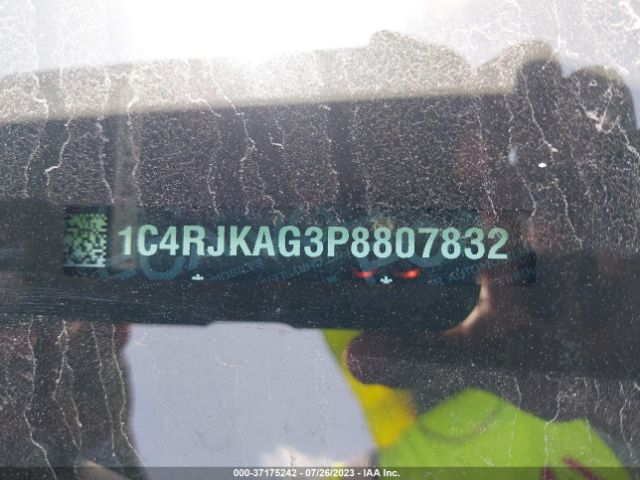 1C4RJKAG3P8807832 Jeep Grand Cherokee L Laredo