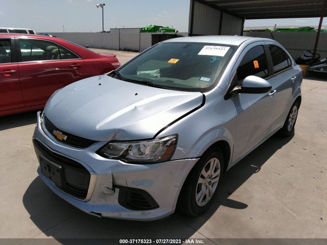 Chevrolet SONIC LS 2017 1G1JB5SH8H4175012 Image 2