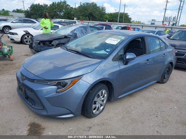 Toyota COROLLA LE 2021 5YFEPMAE2MP204409 Image 2