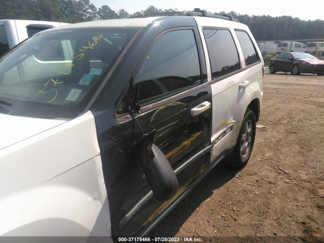 2008 JEEP GRAND CHEROKEE LAREDO VIN: 1J8GS48K08C173008