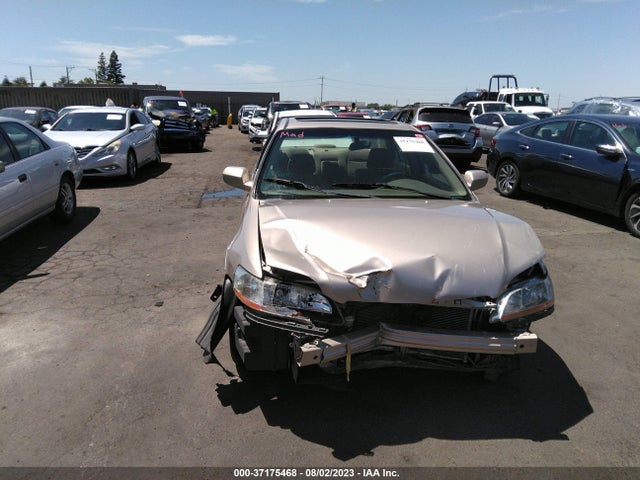 2001 HONDA ACCORD SDN EX VIN: JHMCG66831C021190