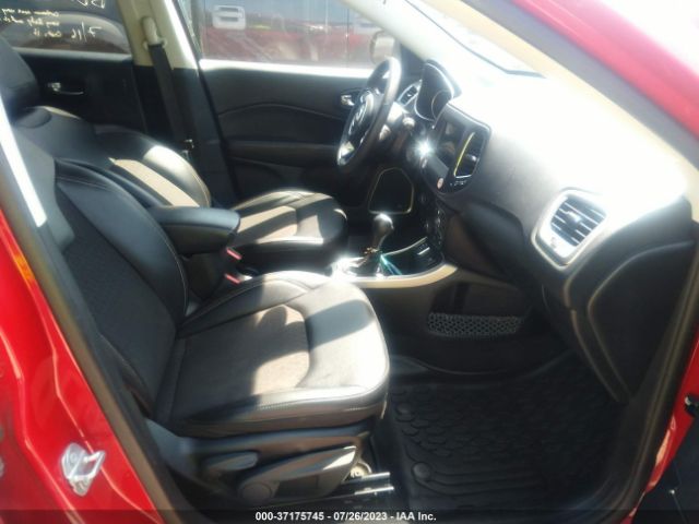 3C4NJCBB5MT585573 Jeep Compass Latitude
