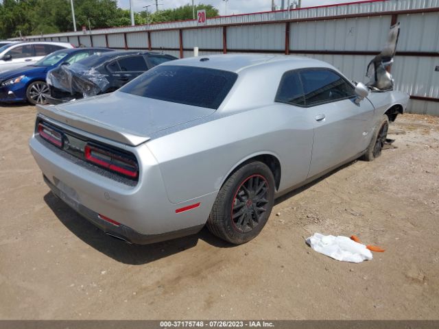2C3CDZAGXLH104310 Dodge Challenger Sxt