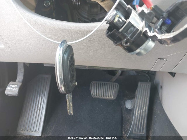 2015 HYUNDAI SONATA SE VIN: 5NPE24AF3FH147306