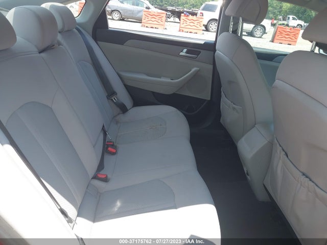 2015 HYUNDAI SONATA SE VIN: 5NPE24AF3FH147306