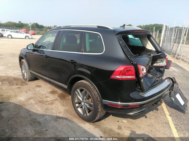 WVGEP9BP5FD008186 Volkswagen Touareg Lux