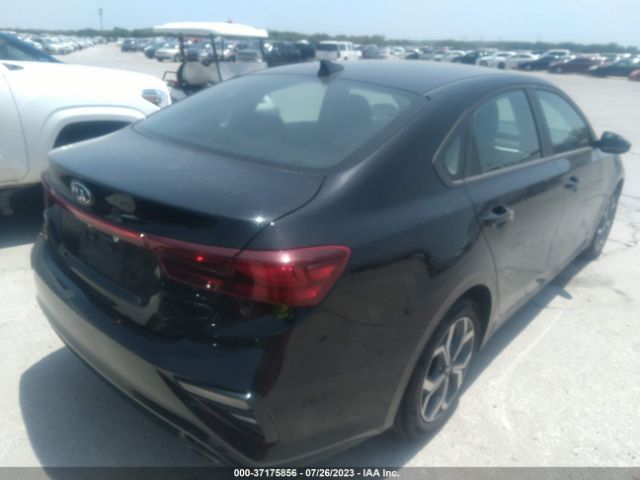 3KPF24AD9ME309377 KIA Forte Lxs