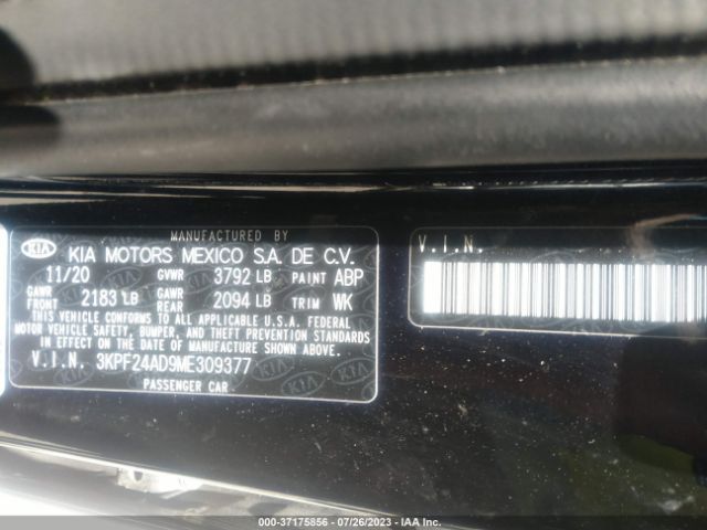 3KPF24AD9ME309377 KIA Forte Lxs
