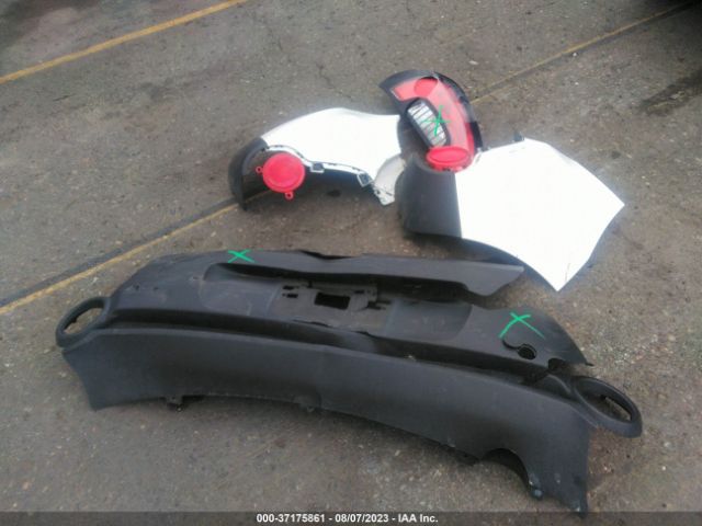 KNDJN2A27G7377587 KIA Soul Base