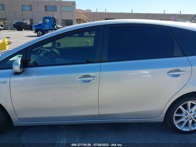 Toyota Prius V Two/three/five 2014 JTDZN3EU3E3332381 Image 6