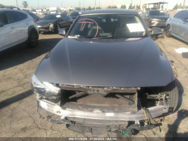 WBA8E5G56GNT94228 BMW 3 Series 320i Xdrive