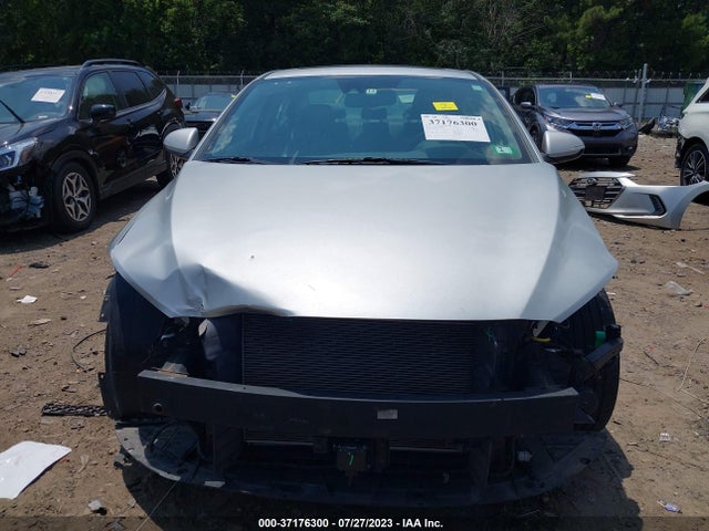 2017 HYUNDAI ELANTRA LIMITED VIN: KMHD84LFXHU321075
