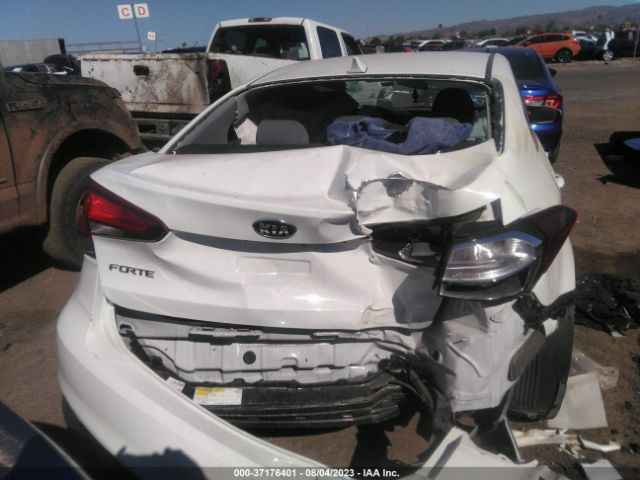 3KPFK4A74JE241897 KIA FORTE LX