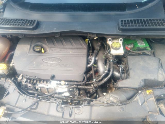 1FMCU9GDXJUA88592 Ford ESCAPE SE
