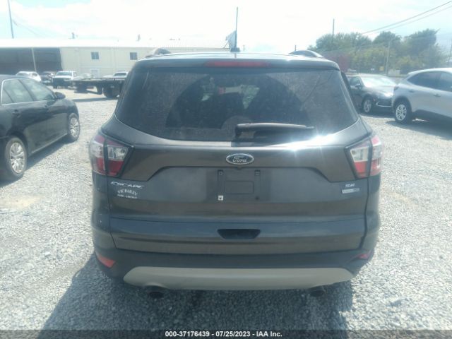 1FMCU9GDXJUA88592 Ford ESCAPE SE
