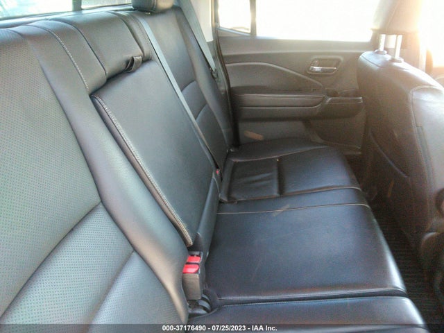 2017 HONDA RIDGELINE RTL-E VIN: 5FPYK3F78HB001159