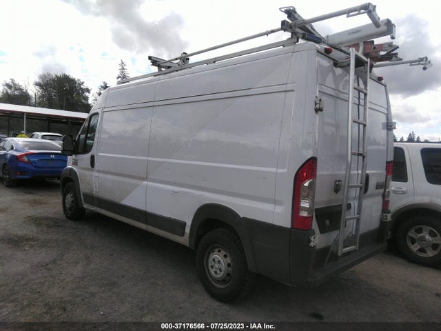 3C6TRVDGXJE154948 RAM Promaster Cargo Van