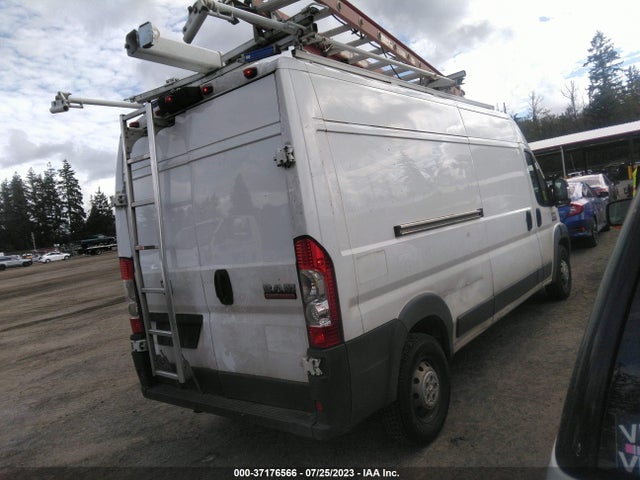 3C6TRVDGXJE154948 RAM Promaster Cargo Van
