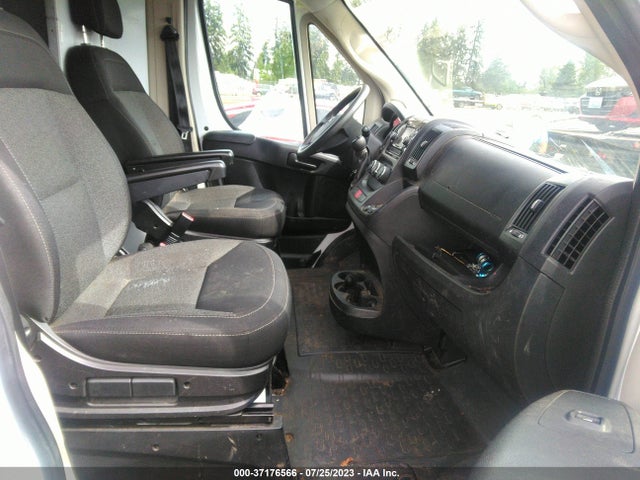 3C6TRVDGXJE154948 RAM Promaster Cargo Van