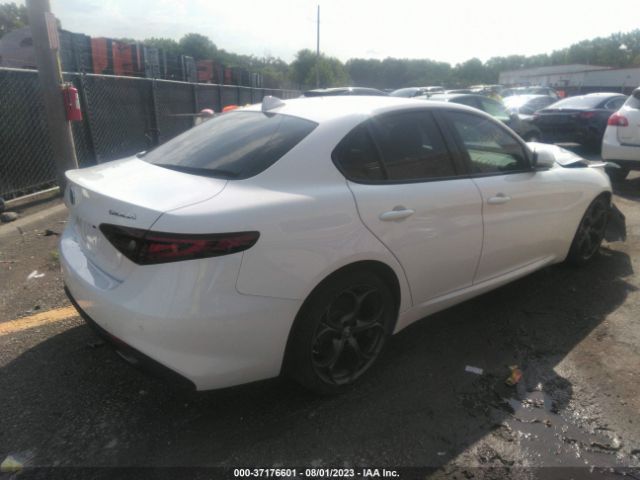 ZARFAMBNXK7605425 Alfa Romeo Giulia Ti Sport Rwd