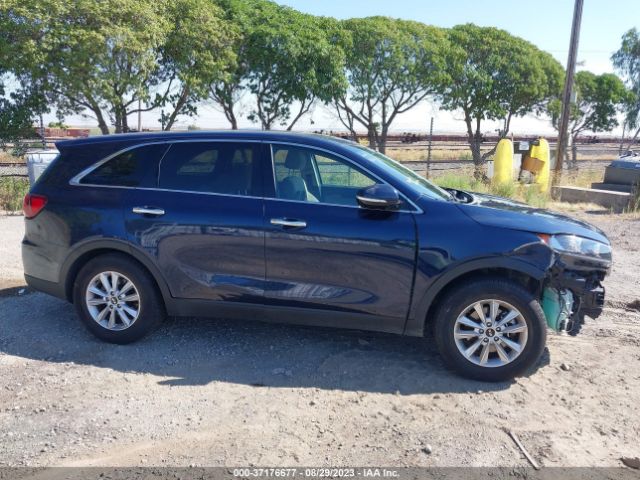 5XYPG4A52KG465596 KIA Sorento Lx V6