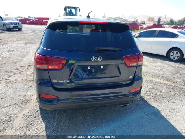 5XYPG4A52KG465596 KIA Sorento Lx V6