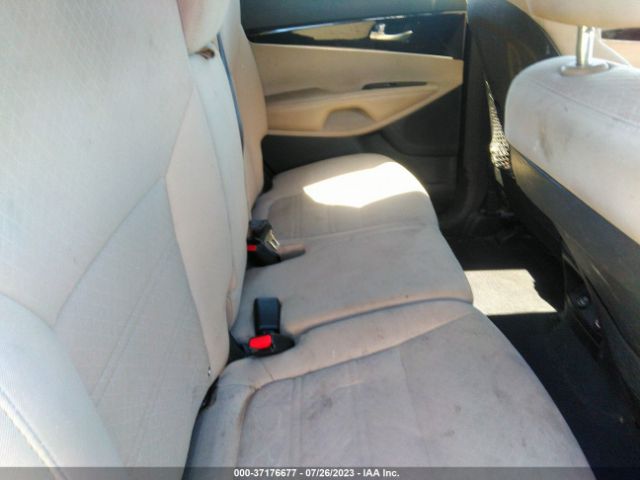 5XYPG4A52KG465596 KIA Sorento Lx V6