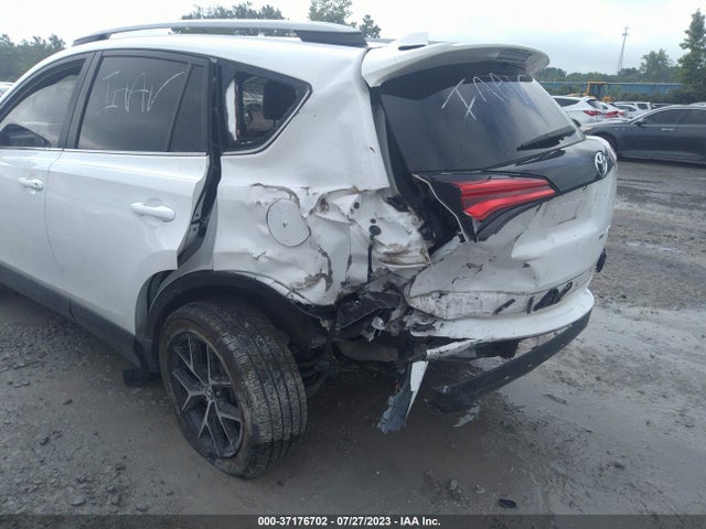 2017 TOYOTA RAV4 SE VIN: 2T3JFREVXHW665037