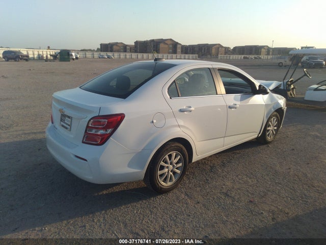 Chevrolet SONIC LT 2017 1G1JD5SH3H4116962 Image 4
