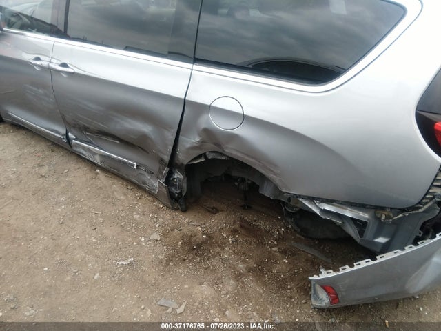 2C4RC1BG6HR809759 Chrysler Pacifica Touring-l