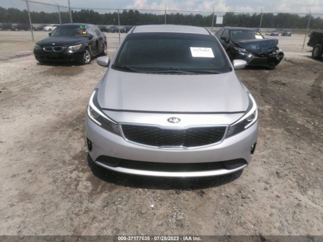 KIA FORTE LX 2018 3KPFK4A70JE268885 Image 4