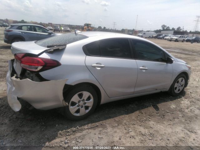 KIA FORTE LX 2018 3KPFK4A70JE268885 Image 5
