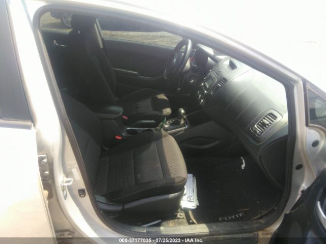 KIA FORTE LX 2018 3KPFK4A70JE268885 Image 11