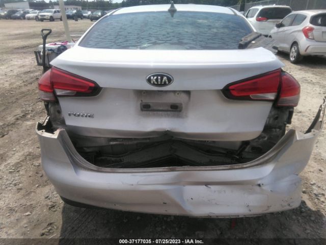 KIA FORTE LX 2018 3KPFK4A70JE268885 Image 12