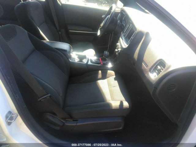 2C3CDXBG5JH236892 Dodge Charger Sxt