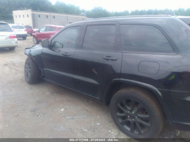 1C4RJFAG3JC244972 Jeep Grand Cherokee Altitude