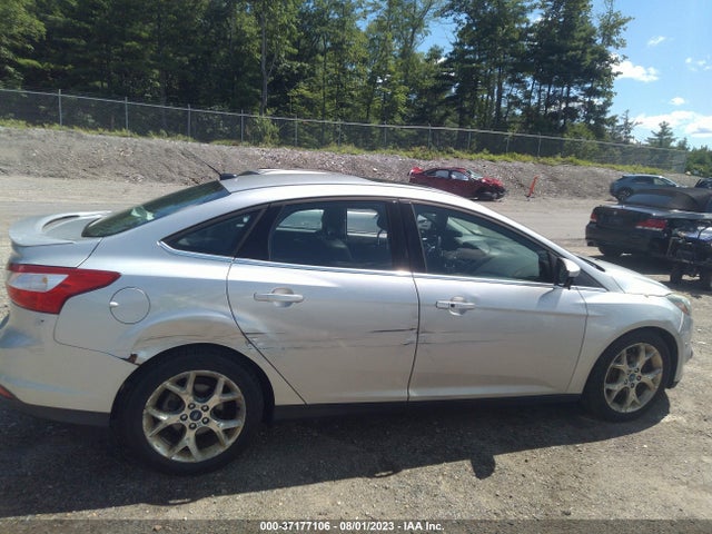Продажа на аукционе авто 2012 Ford Focus Titanium, vin: 1FAHP3J2XCL102169, номер лота: 37177106