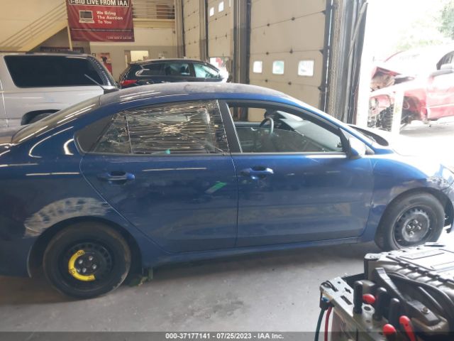 3KPA24AB1KE241503 KIA RIO S