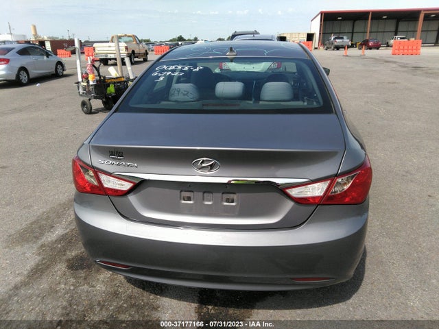 2013 HYUNDAI SONATA GLS VIN: 5NPEB4AC4DH794252