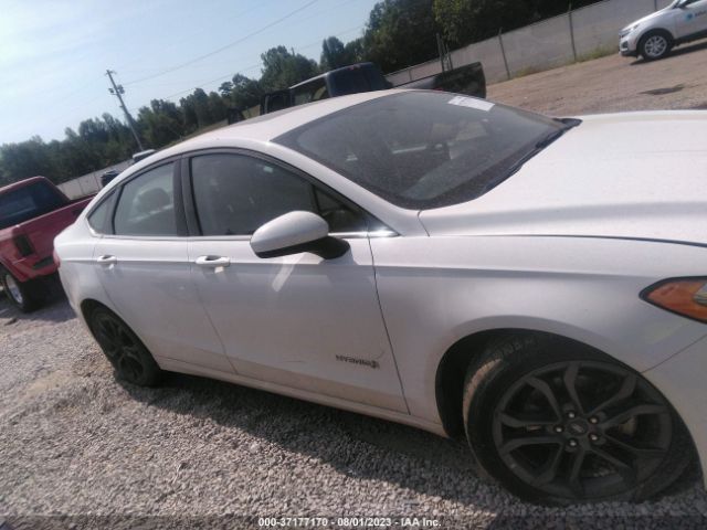 3FA6P0LUXJR219429 Ford Fusion Hybrid Se